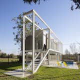 A Steel Skeleton Makes This Concrete Brick Home in Argentina Feel Like It’s Hovering - Photo 6 of 19 - 