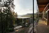 A Mirrored Addition Melds With Its Rocky Site in British Columbia - Photo 6 of 20 - 