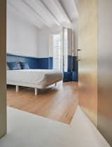 With Floor Tiles as Good as the Ones in This Historic Barcelona Apartment, Everything Goes - Photo 15 of 23 - 