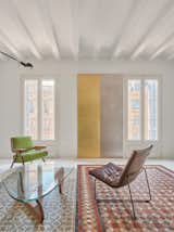 With Floor Tiles as Good as the Ones in This Historic Barcelona Apartment, Everything Goes - Photo 9 of 23 - 