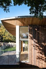 Creek Cabin by MAP Architecture and Jon Broome Architects