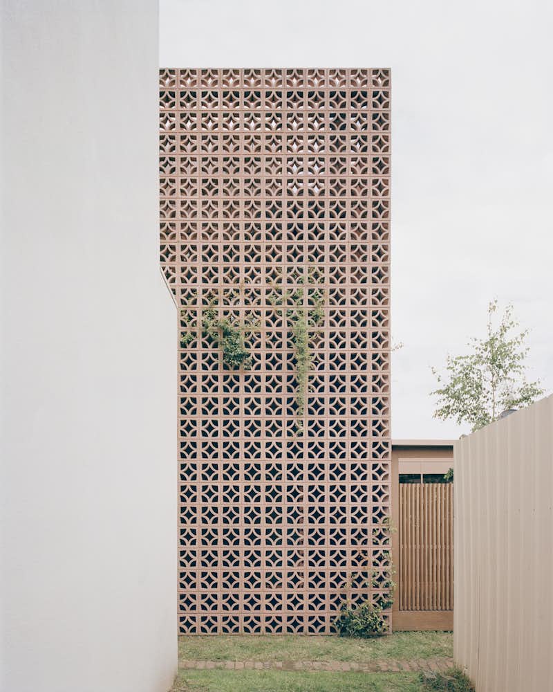 Photo 4 of 23 in Breeze Block Lovers, This Cottage Renovation in ...