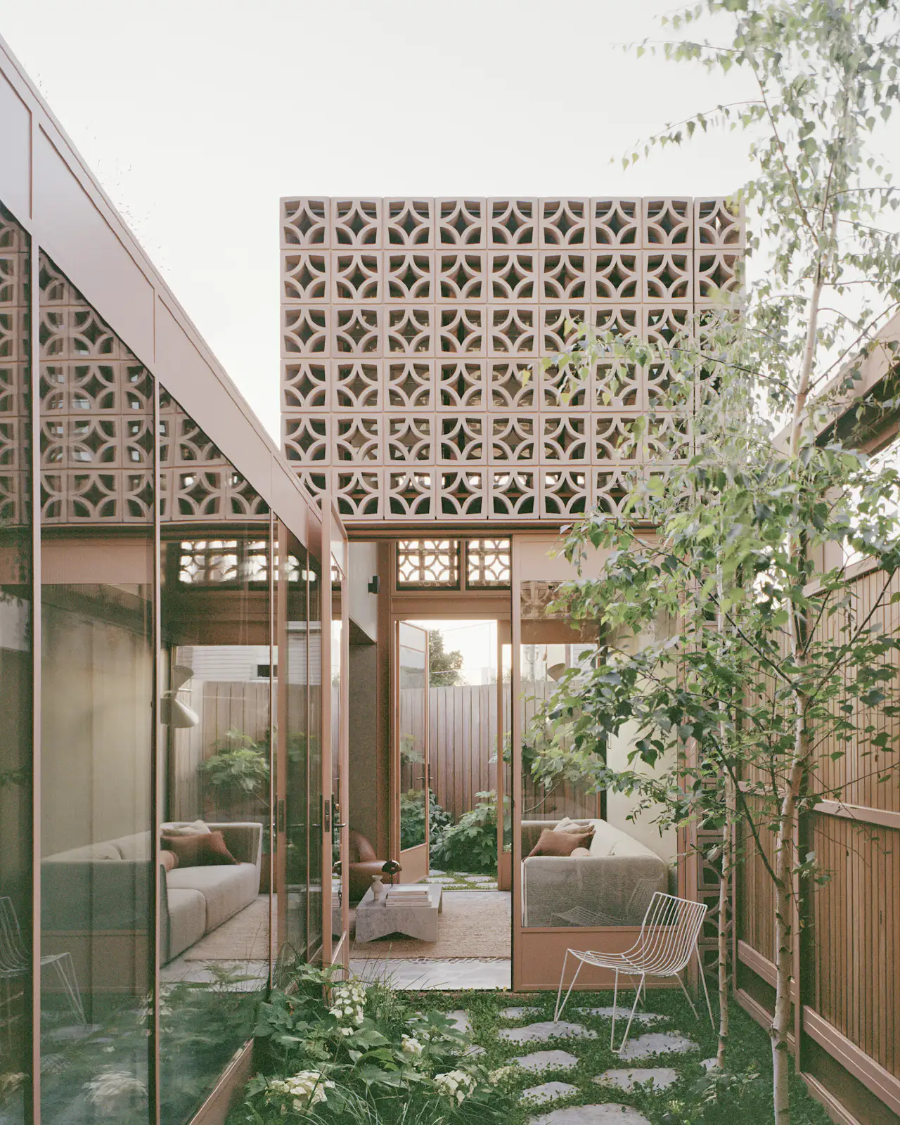 Picture of Breeze Block Lovers, This Cottage Renovation in Australia Is for You ...