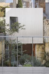 This Narrow Lot in Australia Holds Two Homes—But One’s Stone, and the Other’s Steel - Photo 5 of 22 - 