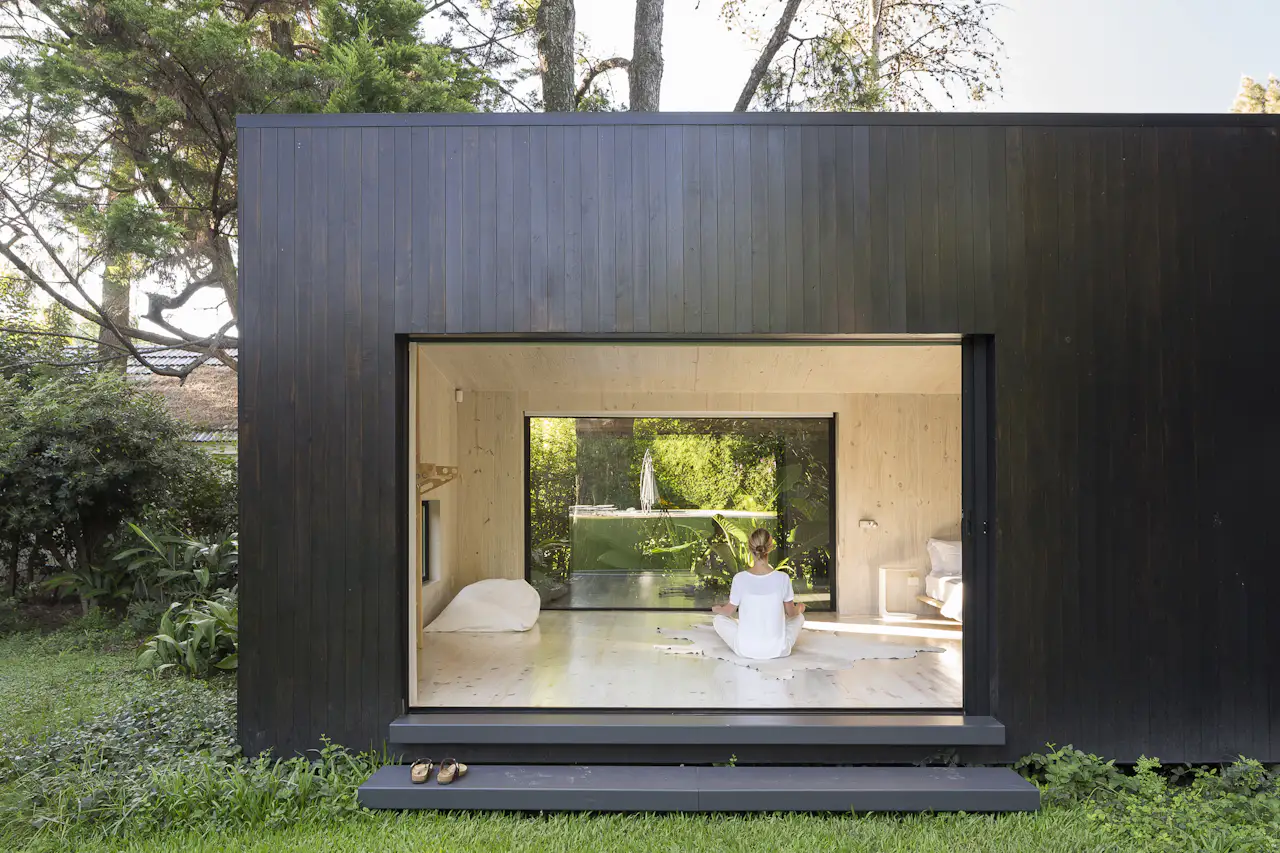 13 Sporty Homes That Deserve Gold Medals - Dwell - High Standard Off Grid Utility Homes With Private Exercise Rooms