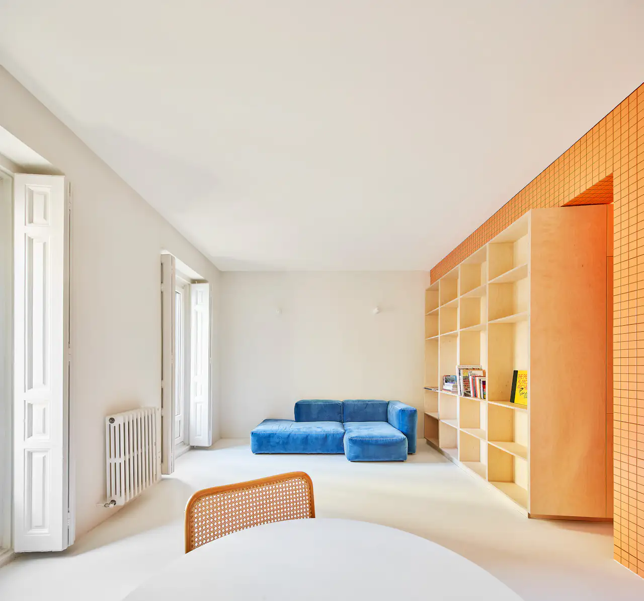 Reviving Vintage Charm - Apartment Makeover with a Nostalgic Twist