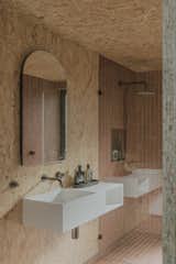 Oriented Strand Board Covers Almost Every Inch of This Australian Cabin’s Interiors - Photo 18 of 18 - 