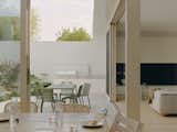 This Unassuming Edwardian-Era Home in Australia Conceals a Crisp, Airy Extension - Photo 5 of 16 - 