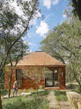 Cor-Ten Steel Cloaks a Set of Four Structures That Form a Texas Home - Photo 17 of 17 - 