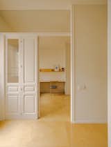 From Cabinets to Couches: Plywood Punches Up Nearly Every Corner of This Spanish Apartment - Photo 10 of 13 - 