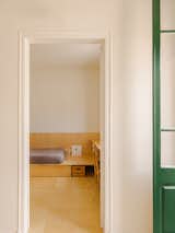 From Cabinets to Couches: Plywood Punches Up Nearly Every Corner of This Spanish Apartment - Photo 7 of 13 - 