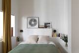 In Paris, a Clothing Workshop Is Tailored Into a Work-From-Home Flat - Photo 13 of 16 - 