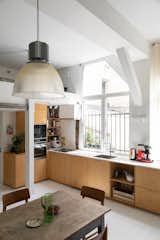 In Paris, a Clothing Workshop Is Tailored Into a Work-From-Home Flat - Photo 12 of 16 - 