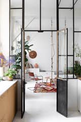 In Paris, a Clothing Workshop Is Tailored Into a Work-From-Home Flat - Photo 5 of 16 - 