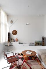 In Paris, a Clothing Workshop Is Tailored Into a Work-From-Home Flat - Photo 7 of 16 - 