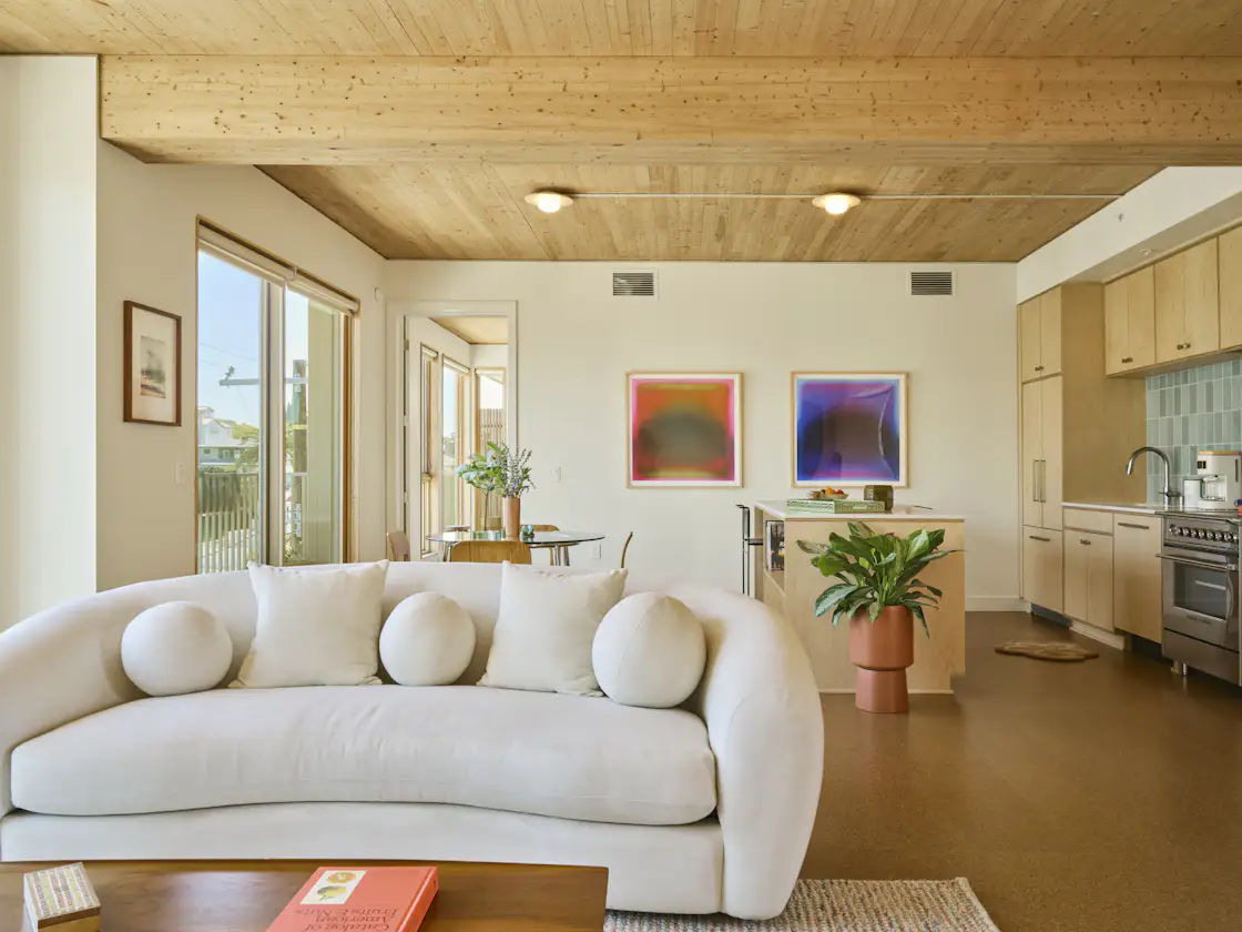 Picture of Photo 5 of 10 in This Prefab Apartment Building in L.A. Tests a New ...