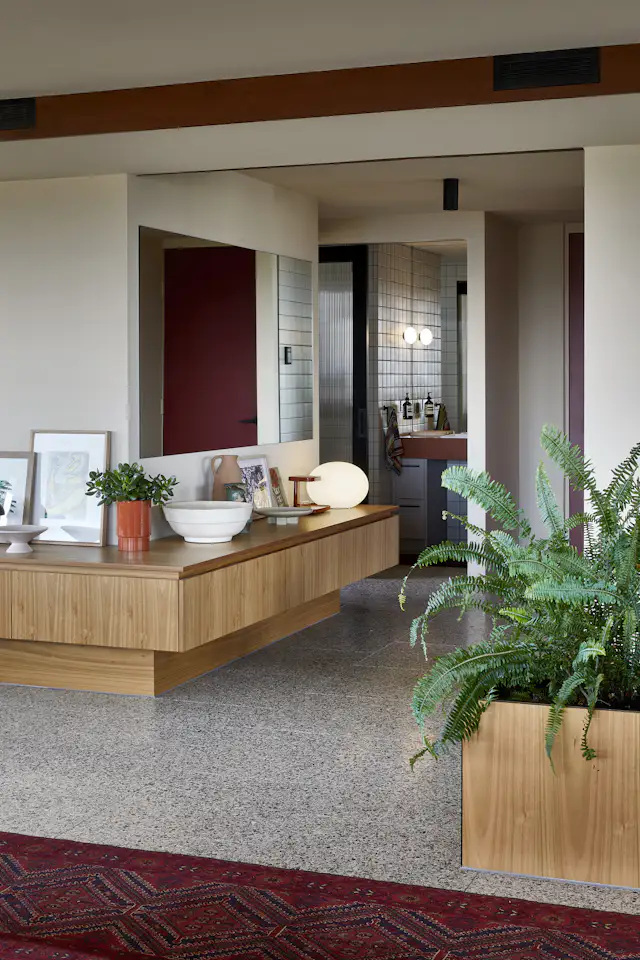 Image showcasing Photo 8 of 12 in In Australia, a Colorful Renovation Makes a Midcentury ...