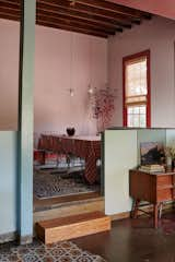 A Hot Pink House in New Orleans Has an Even More Colorful Past - Photo 3 of 14 - 