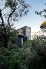 A Colorful Mural Makes a Large Impact on This Tiny Coastal Retreat - Photo 5 of 20 - 