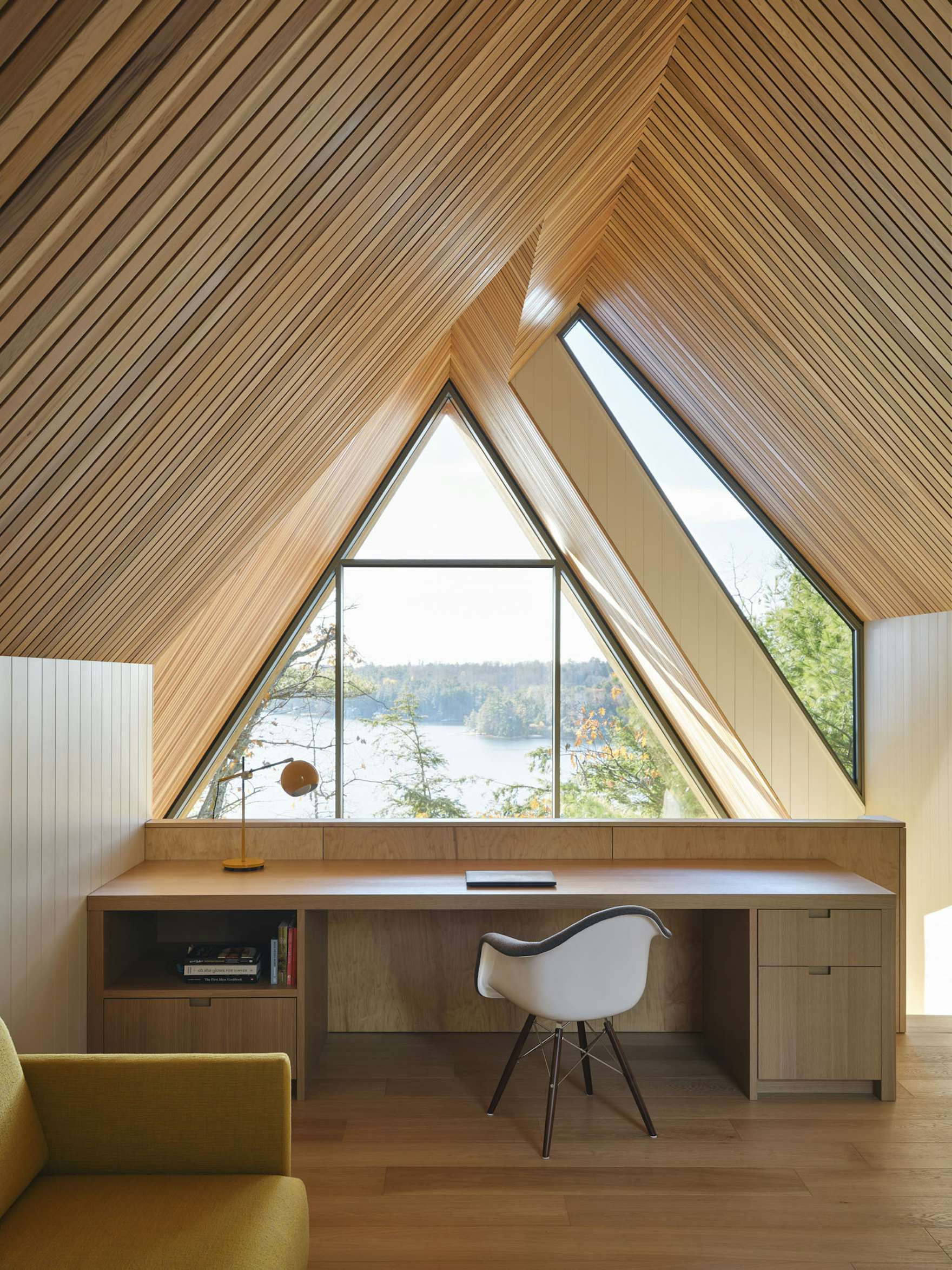 Photo 9 of 16 in This Compact Canadian Home Reimagines The Classic Log ...