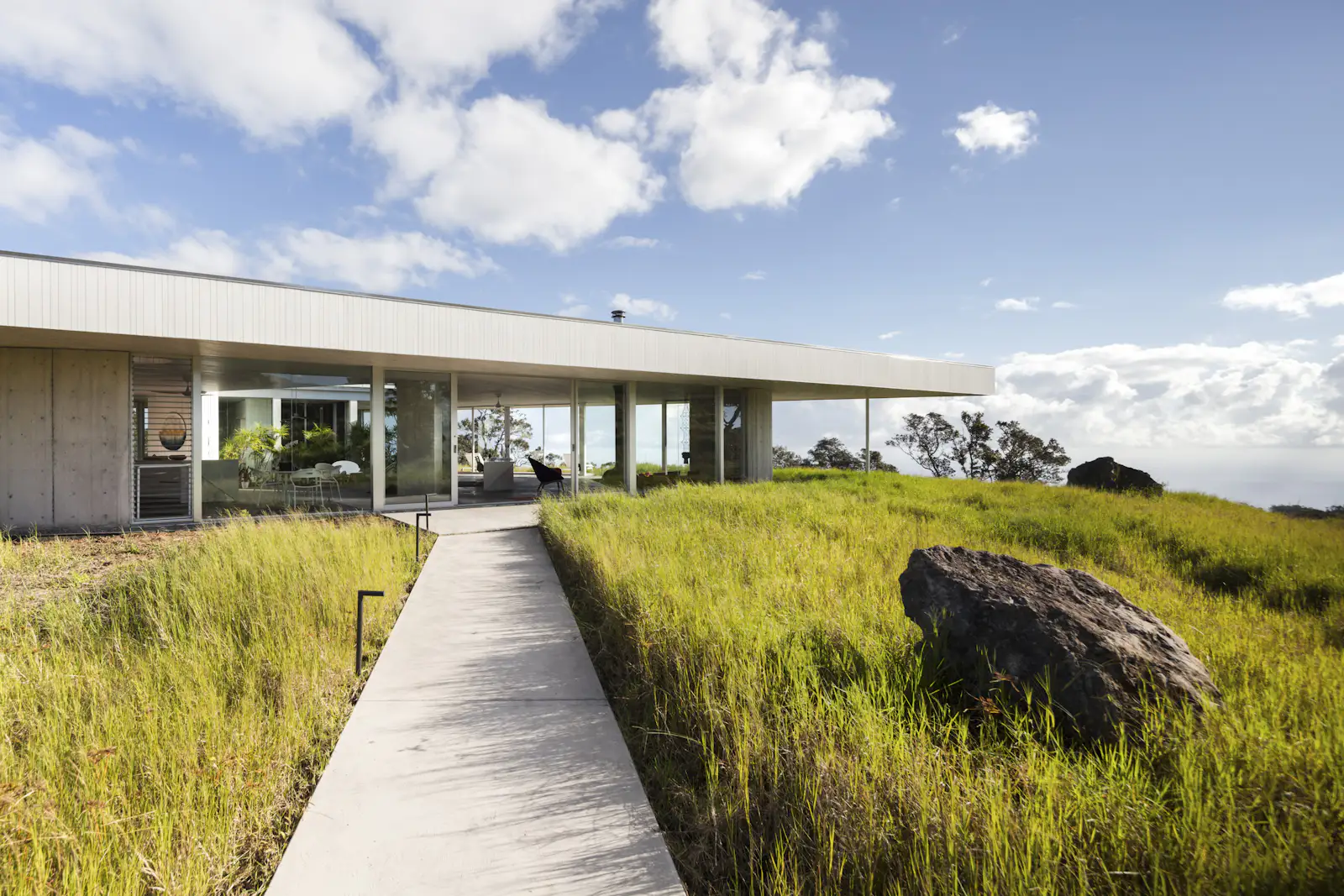 Image showcasing Photo 8 of 23 in In Hawaii, This Off-Grid Concrete House Is Powered by ...