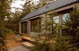 This Remote Orcas Island Getaway Was Constructed Without Removing a Single Tree - Photo 19 of 22 - 