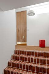 Red Steel and Brick Enliven a ’70s Rowhouse Renovation in London - Photo 15 of 15 - 