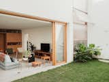 This São Paulo Home’s Garage Is Now a Lush Entry Suffused With Light - Photo 11 of 15 - 