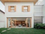 This São Paulo Home’s Garage Is Now a Lush Entry Suffused With Light - Photo 10 of 15 - 