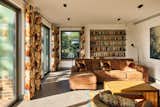 This U.K. Home’s Oz-Green Shell Is Actually a Sustainability Move - Photo 8 of 14 - 
