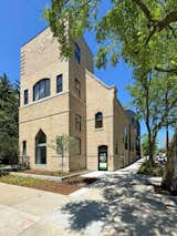 They Restored an Abandoned Church and Turned It Into a 30-Unit Apartment Building - Photo 2 of 11 - 