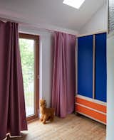 Carved Up Floors Make This Five-Level Belgian Home More Open - Photo 12 of 14 - 