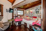 This $1.4M Alaskan Cabin Answers the Call of the Wild - Photo 10 of 14 - 