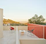Concrete “Legs” Anchor This Home in Spain to Its Incredibly Steep Hillside - Photo 22 of 22 - 