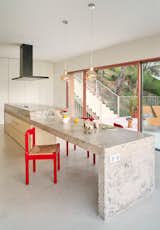 Concrete “Legs” Anchor This Home in Spain to Its Incredibly Steep Hillside - Photo 9 of 22 - 