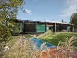 The Site Had Great Views, But Bad Sunlight. The Solution? A Hovering Home That Juts Out - Photo 7 of 20 - 