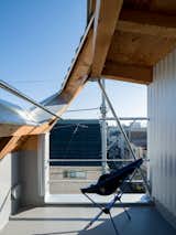 This Extremely Narrow Tokyo Home Was Supposed to Be Even Narrower - Photo 10 of 10 - 
