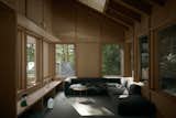 This “Bunkie” in Ontario Was Designed to Disappear Without a Trace - Photo 8 of 14 - 