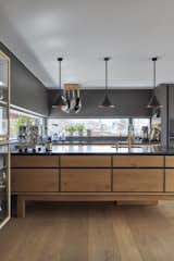 Underfloor Heating, a Wine Room, Floor-to-Ceiling Windows—in a Houseboat? - Photo 7 of 19 - 