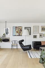 Underfloor Heating, a Wine Room, Floor-to-Ceiling Windows—in a Houseboat? - Photo 14 of 19 - 