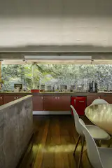 This São Paulo Home Saw a Renovation—But Kept the ’70s Vibes - Photo 15 of 20 -