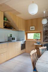 In Norway, a Celebrated Artist Adds a Creative Space to the Backyard of Her Childhood Home - Photo 11 of 17 - 