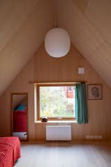 In Norway, a Celebrated Artist Adds a Creative Space to the Backyard of Her Childhood Home - Photo 12 of 17 - 