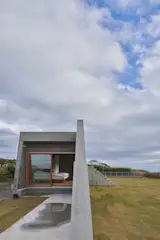 The Lawn Is Part of the Living Room at This Bunkerlike Home in Japan - Photo 5 of 13 - 