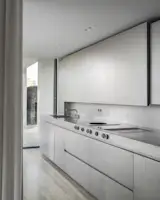 An Eye-Catching Aluminum Pavilion Tops This Renovated London Penthouse - Photo 8 of 13 - 