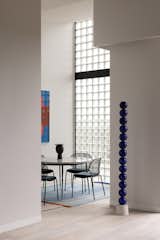 Retro Glass Bricks Stack to the Sky at This Australian Apartment Building - Photo 11 of 17 - 