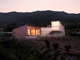 A South Korean Couple Build a Place to Retire on Land They Farmed for More Than a Decade - Photo 8 of 16 - 