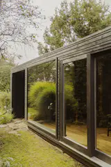 The detached garden pavilion has a sauna and gym. 