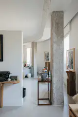 Photographer and Writer Emma Sepúlveda’s Spanish Apartment Lets the Artwork Talk - Photo 14 of 15 - 