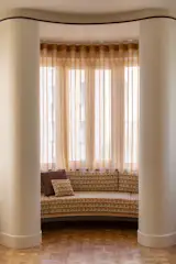 30 Years Later, They Reimagined Their Rome Apartment With a Glassy Central Kitchen - Photo 6 of 15 - 
